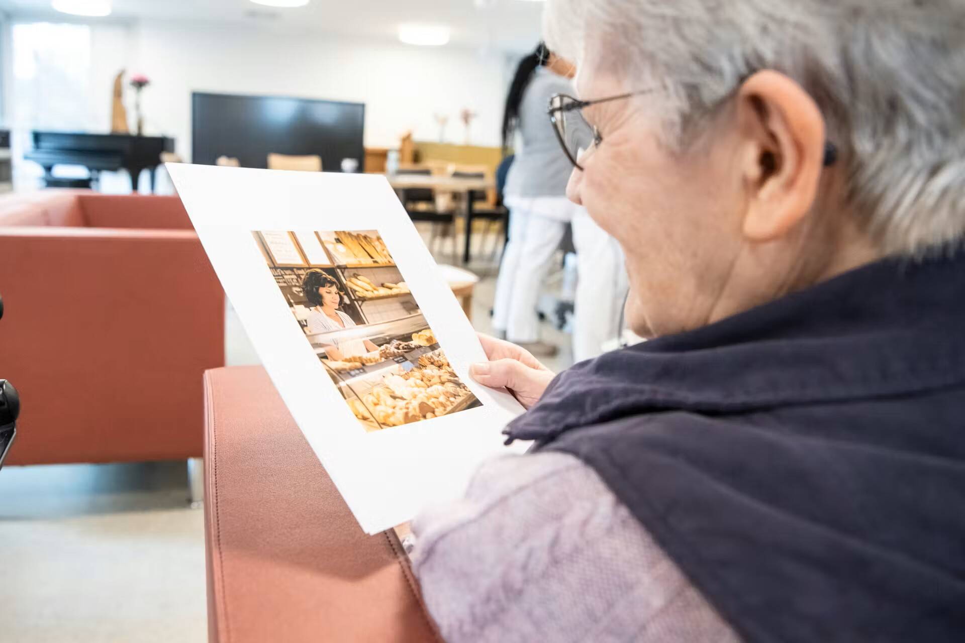 Des étudiants de l’Eikon ont plongé dans le passé de seniors